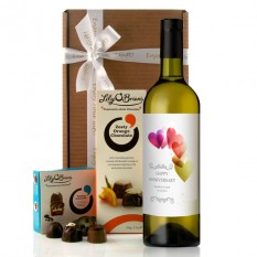 Hampers and Gifts to the UK - Send the Personalised Happy Anniversary Hearts Wine Gift